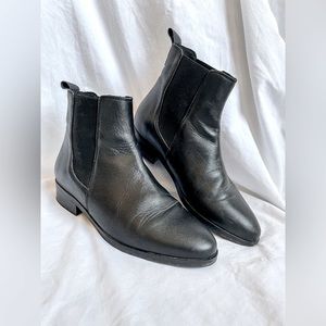 L’Intervalle Black Leather Ankle Boots. EU size 38